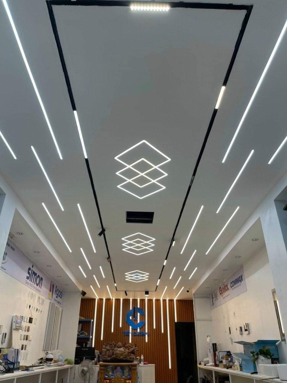 đèn ray nam châm âm trần 5