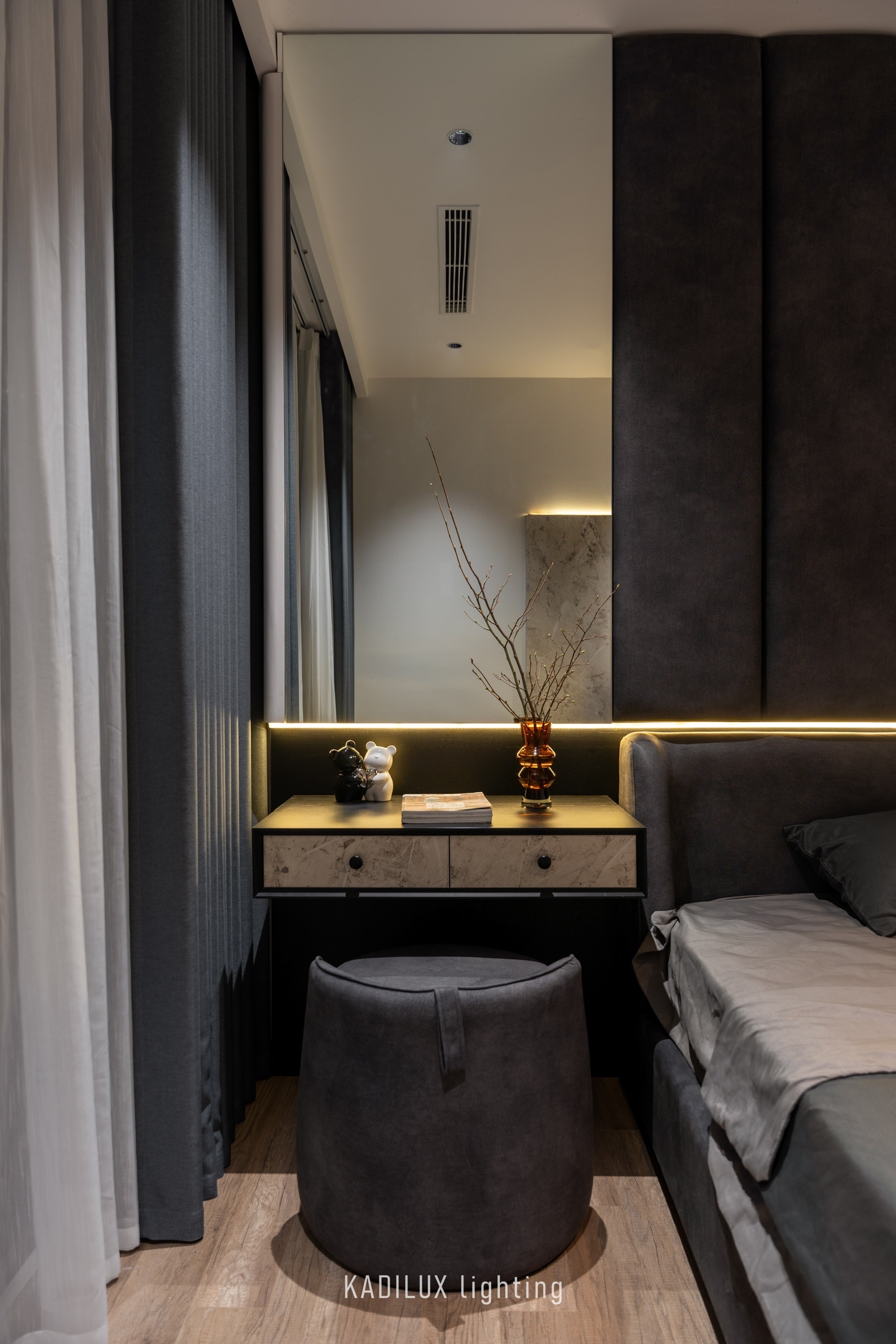 bố trí đèn spotlight phòng ngủ 3