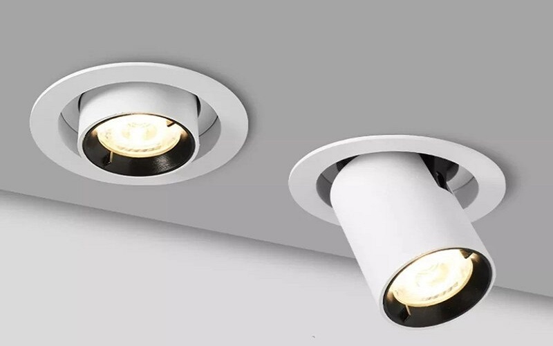 giá đèn spotlight 2