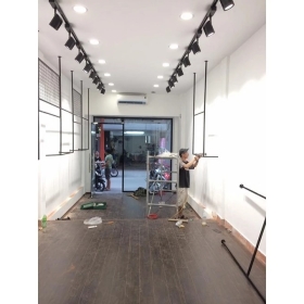 Đèn spotlight cho hành lang dài nên bố trí thế nào để đẹp và hiệu quả?